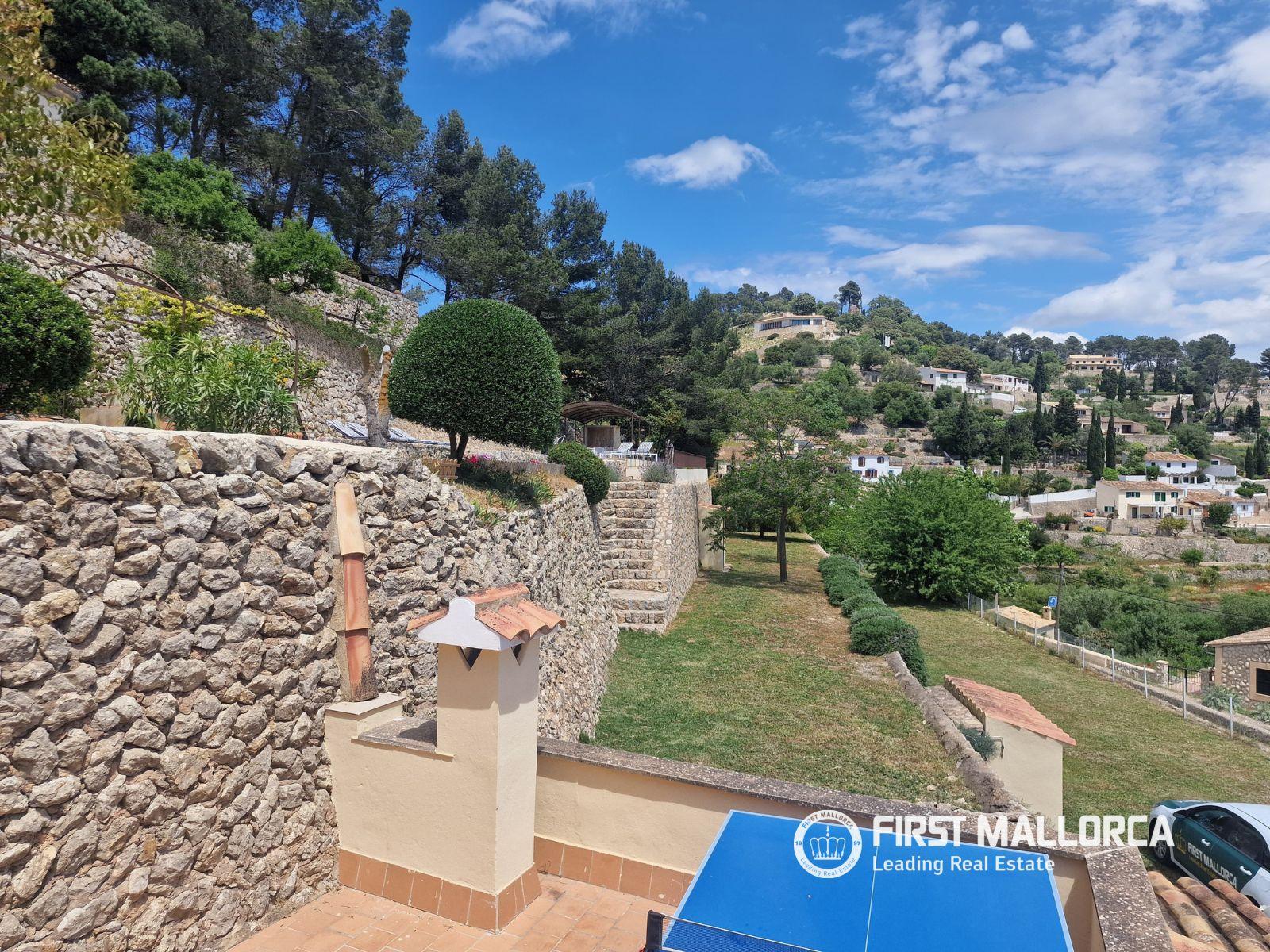 Villa for Rent in Puigpunyent