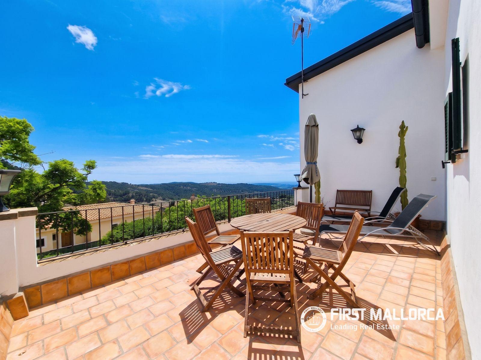 Villa for Rent in Puigpunyent