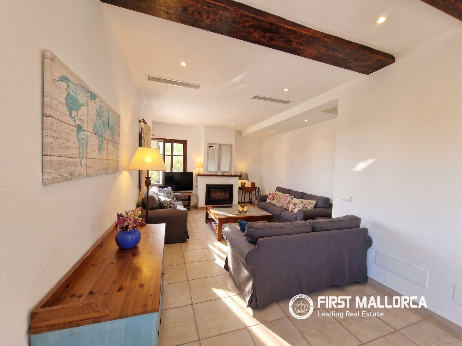 Villa for Rent in Puigpunyent