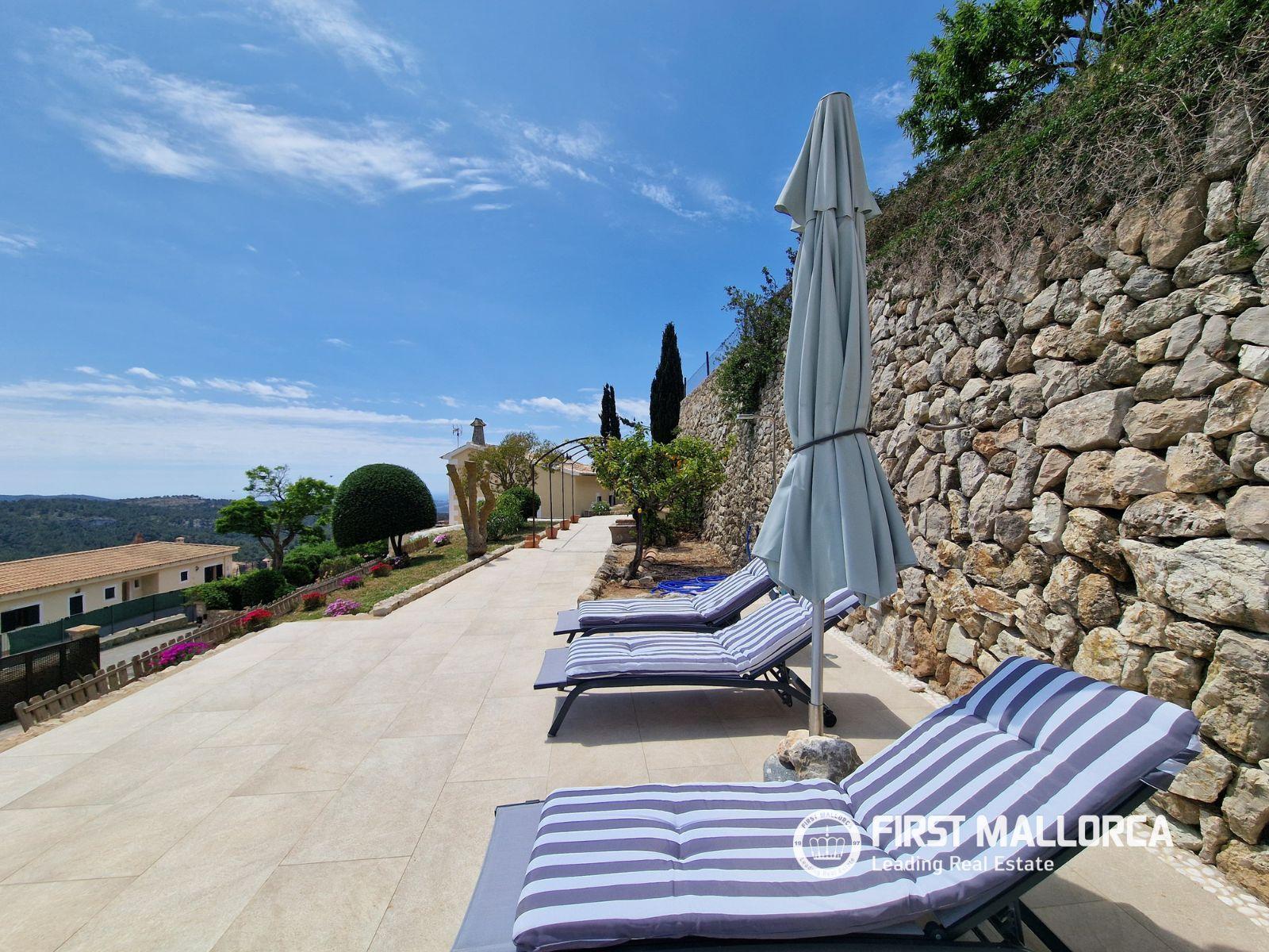 Villa for Rent in Puigpunyent