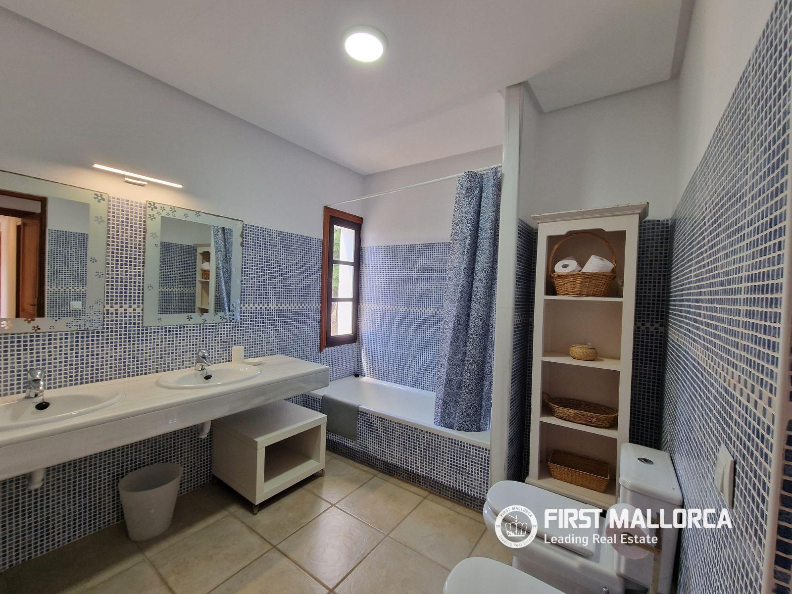 Villa for Rent in Puigpunyent
