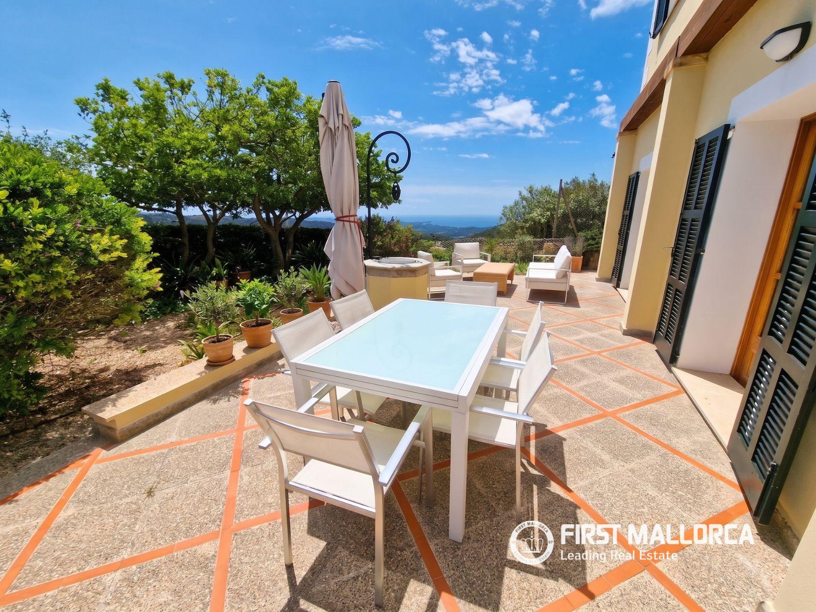 Villa for Rent in Puigpunyent