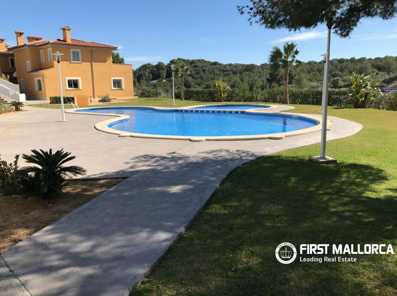 Semi-detached House for Rent in Calvià