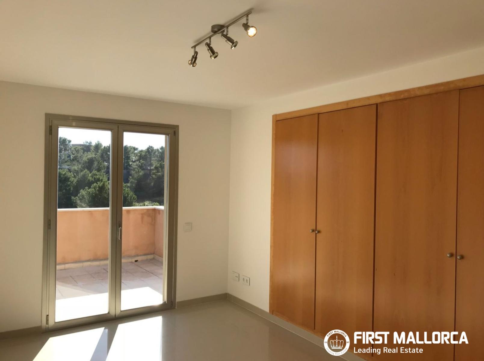 Semi-detached House for Rent in Calvià