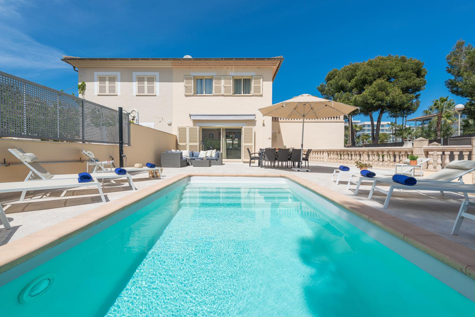 Villa for Rent in Alcúdia