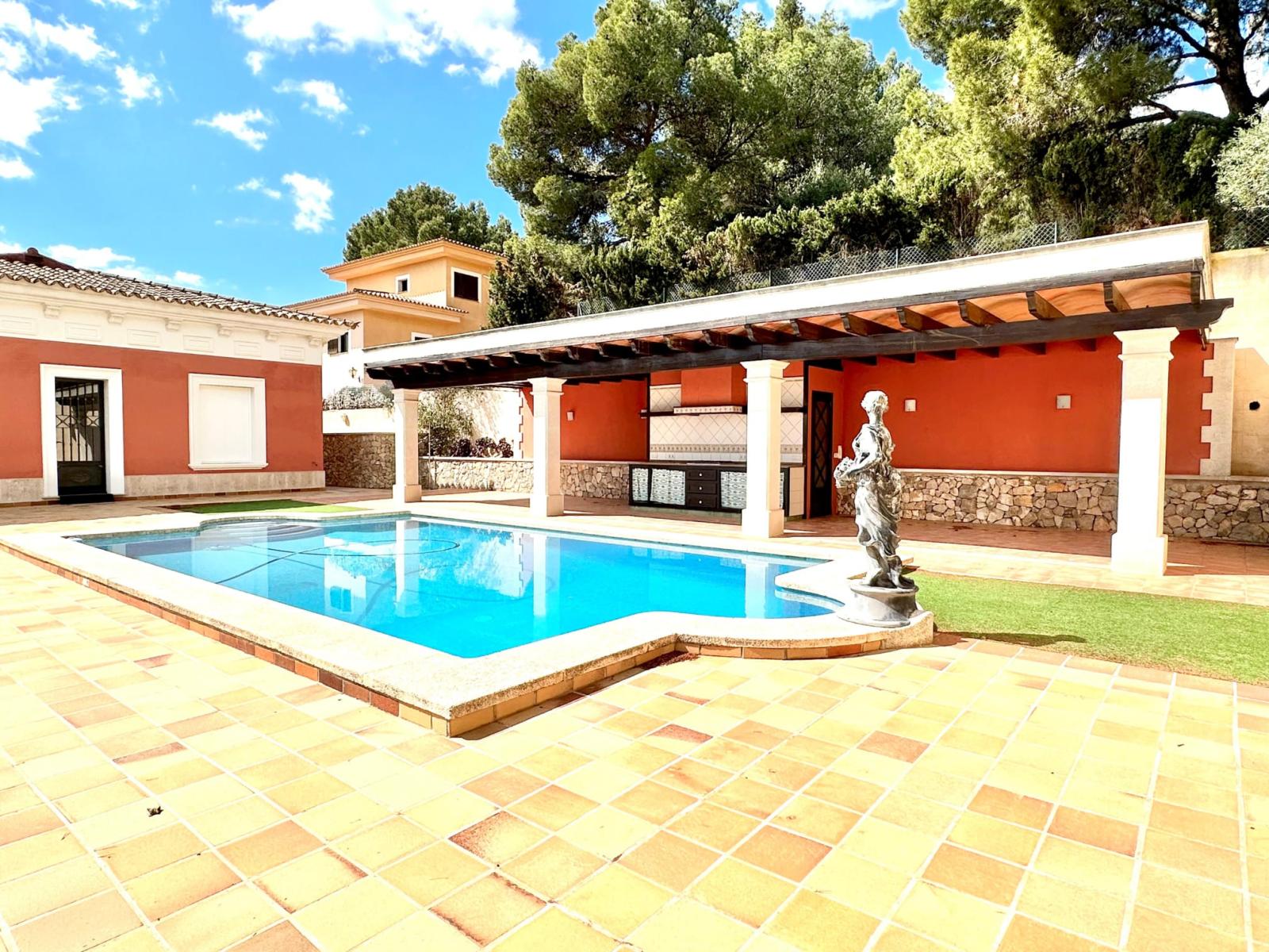 Villa for Rent in Calvià