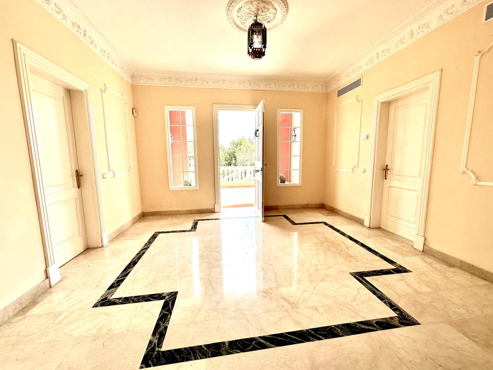 Villa for Rent in Calvià