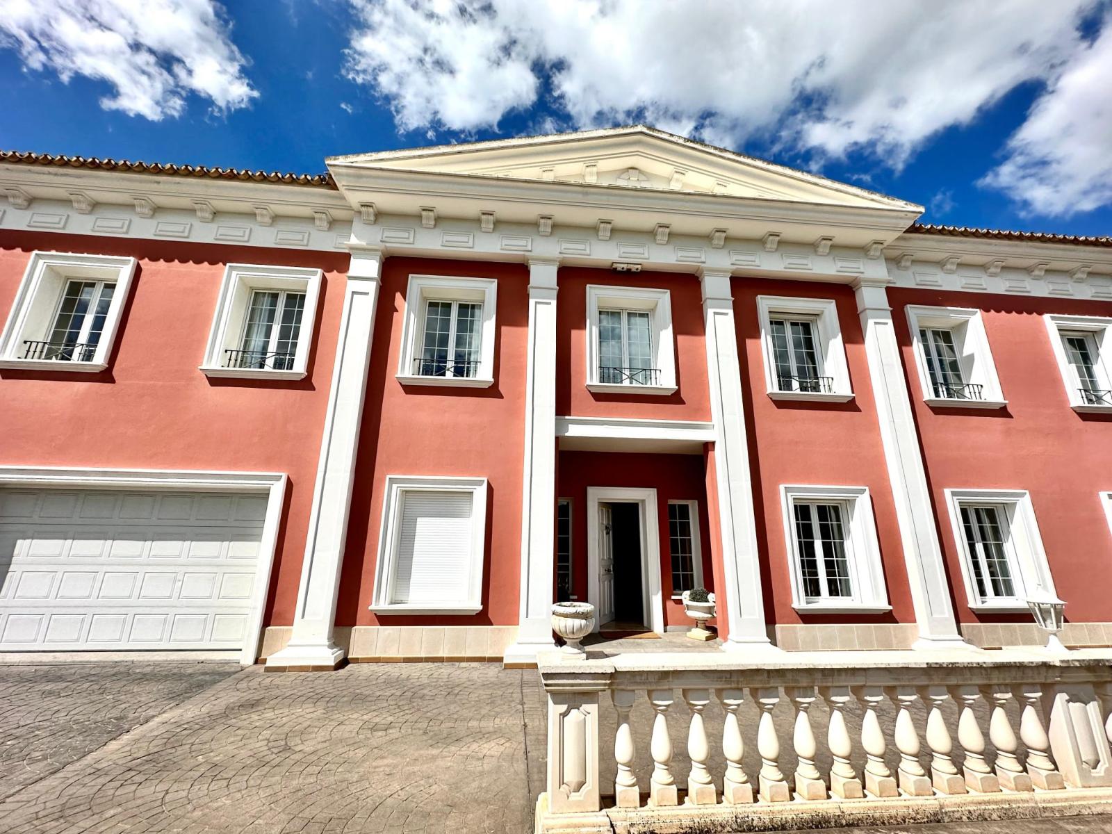 Villa for Rent in Calvià