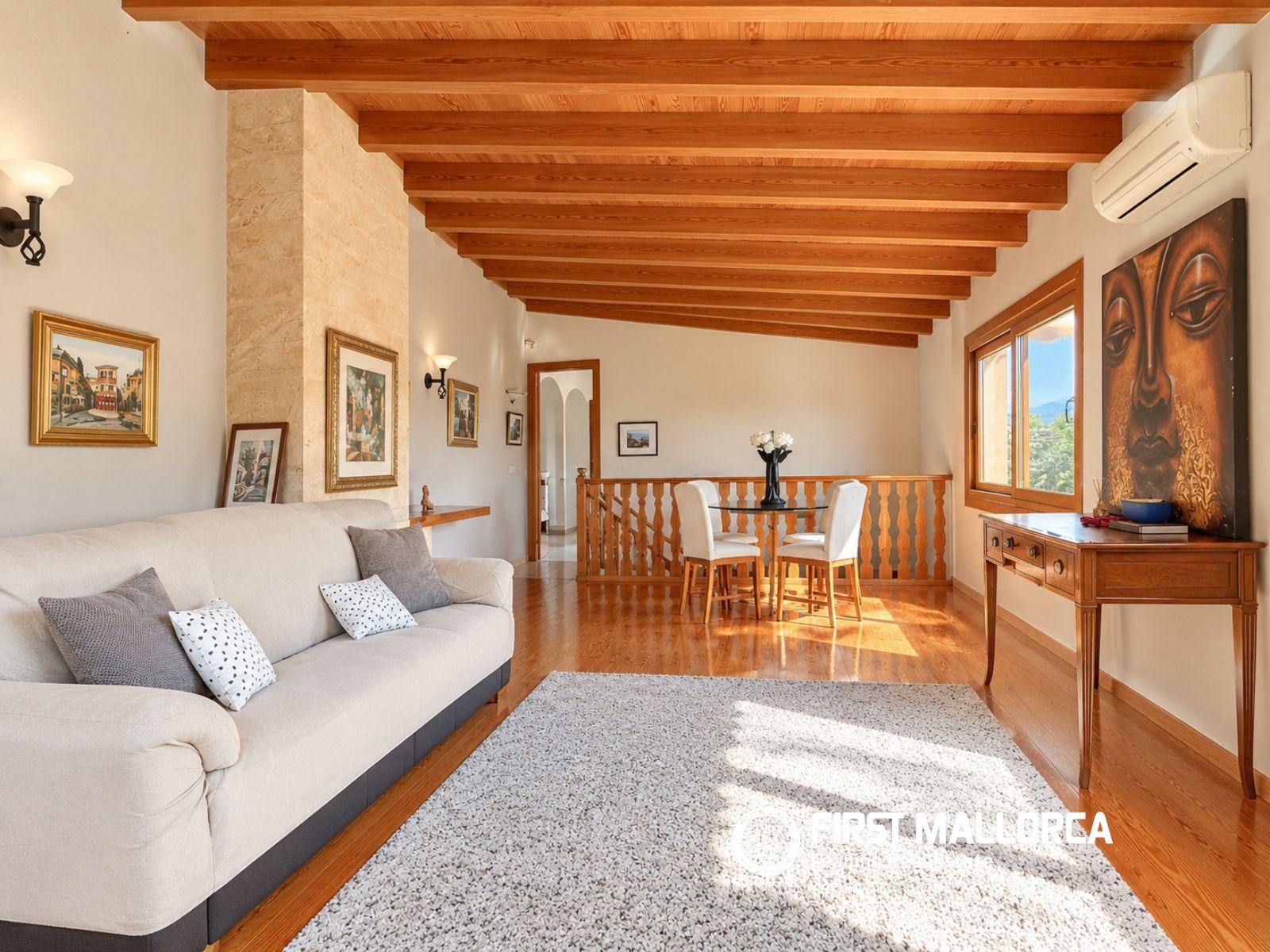 Villa for Sale in Marratxí