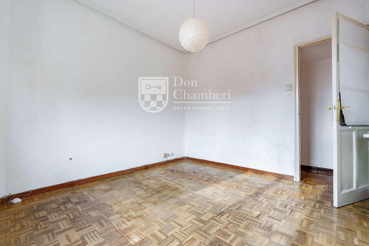 Apartment for Sale in Madrid