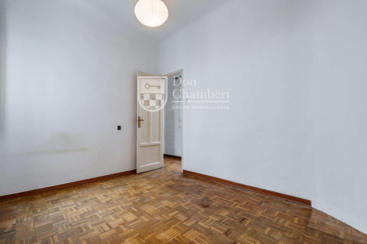 Apartment for Sale in Madrid