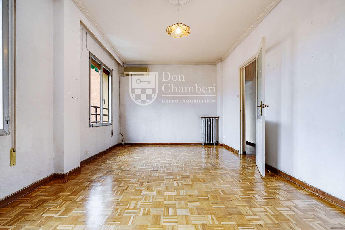 Apartment for Sale in Madrid