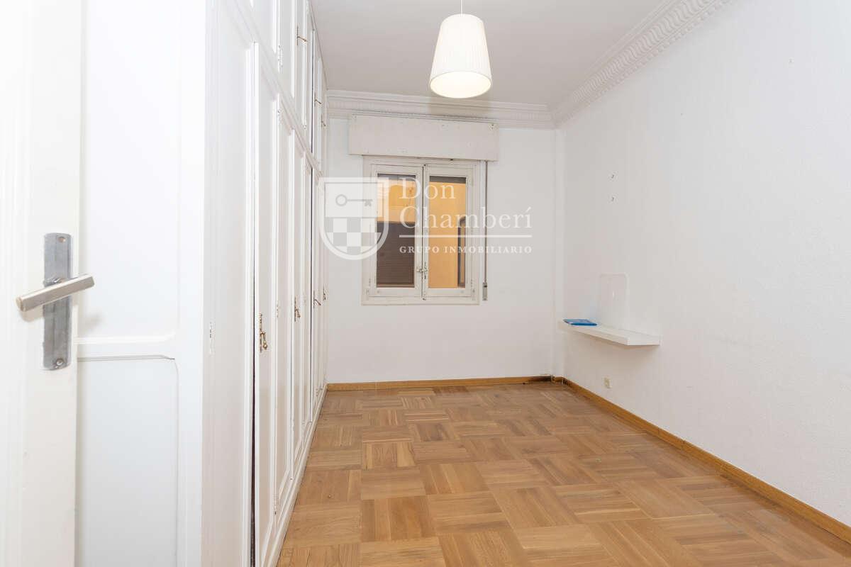 Apartment for Sale in Madrid