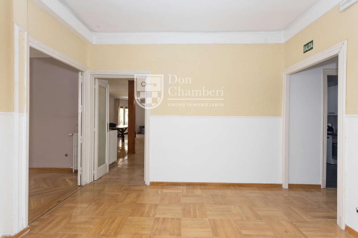 Apartment for Sale in Madrid