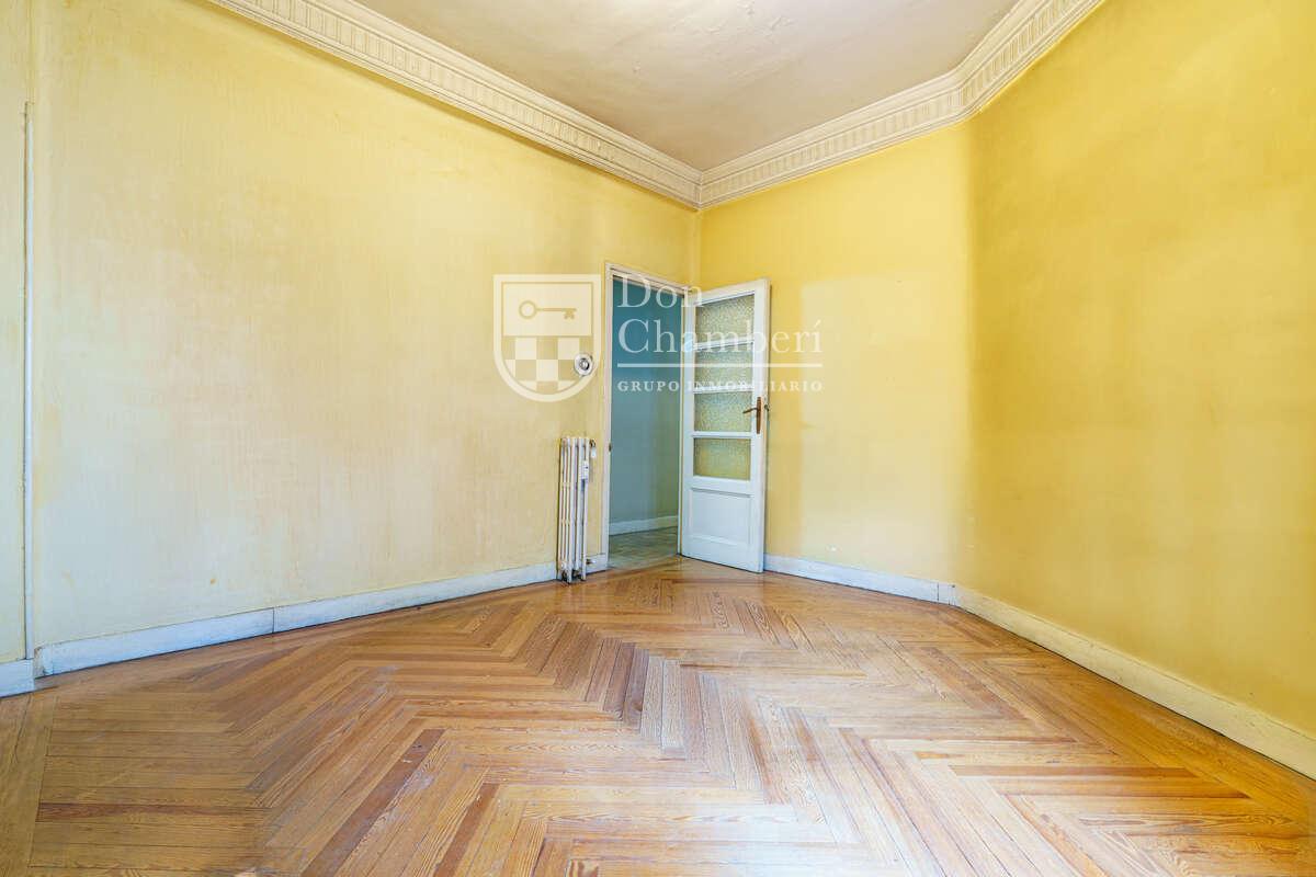 Apartment for Sale in Madrid