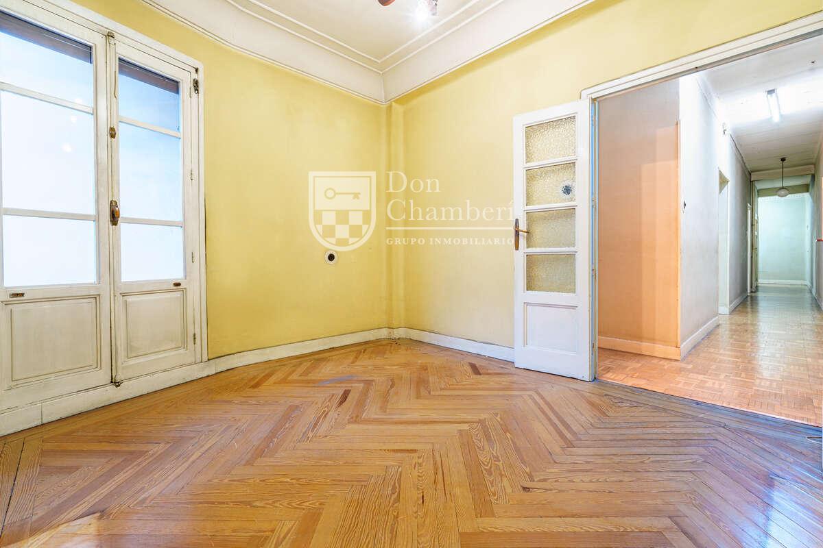 Apartment for Sale in Madrid