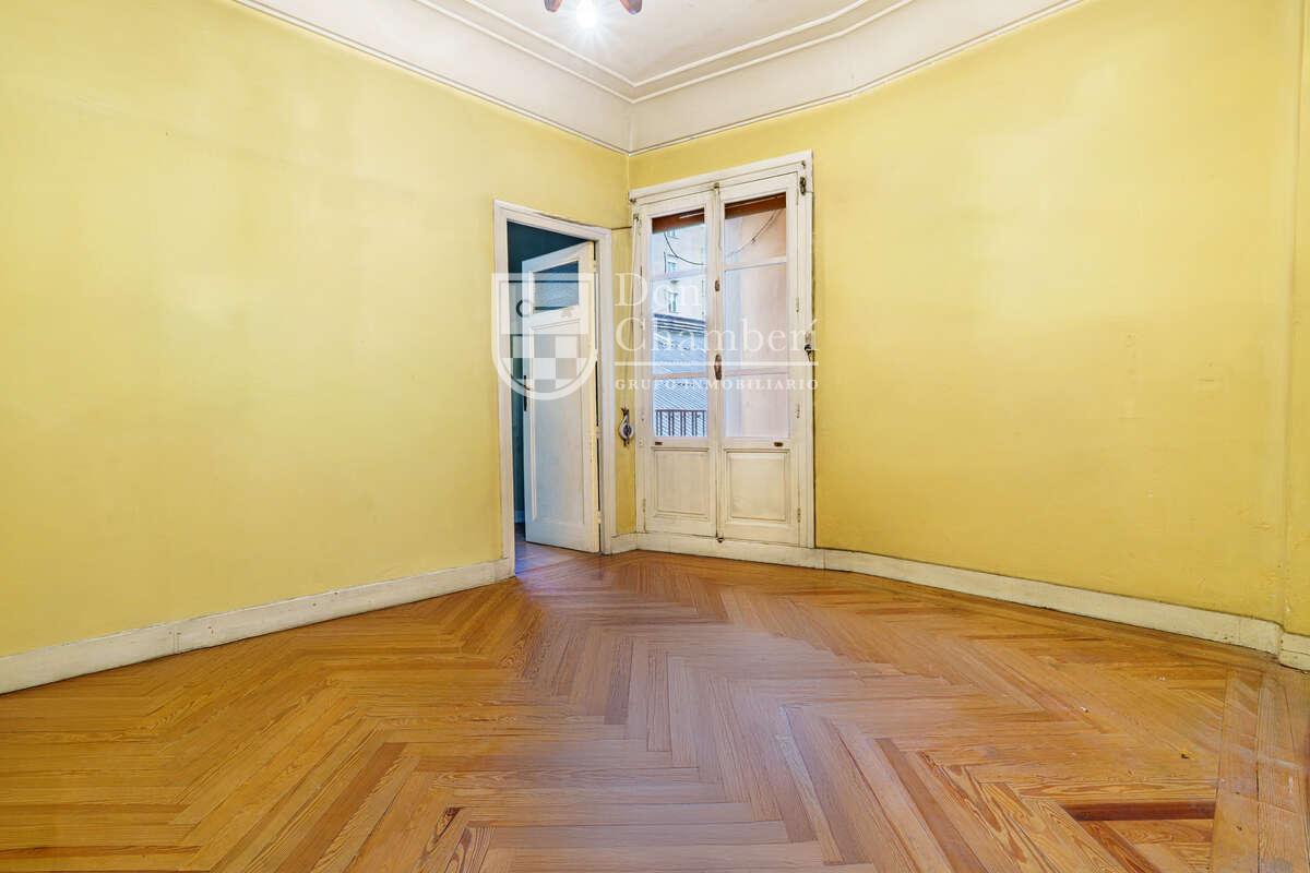 Apartment for Sale in Madrid