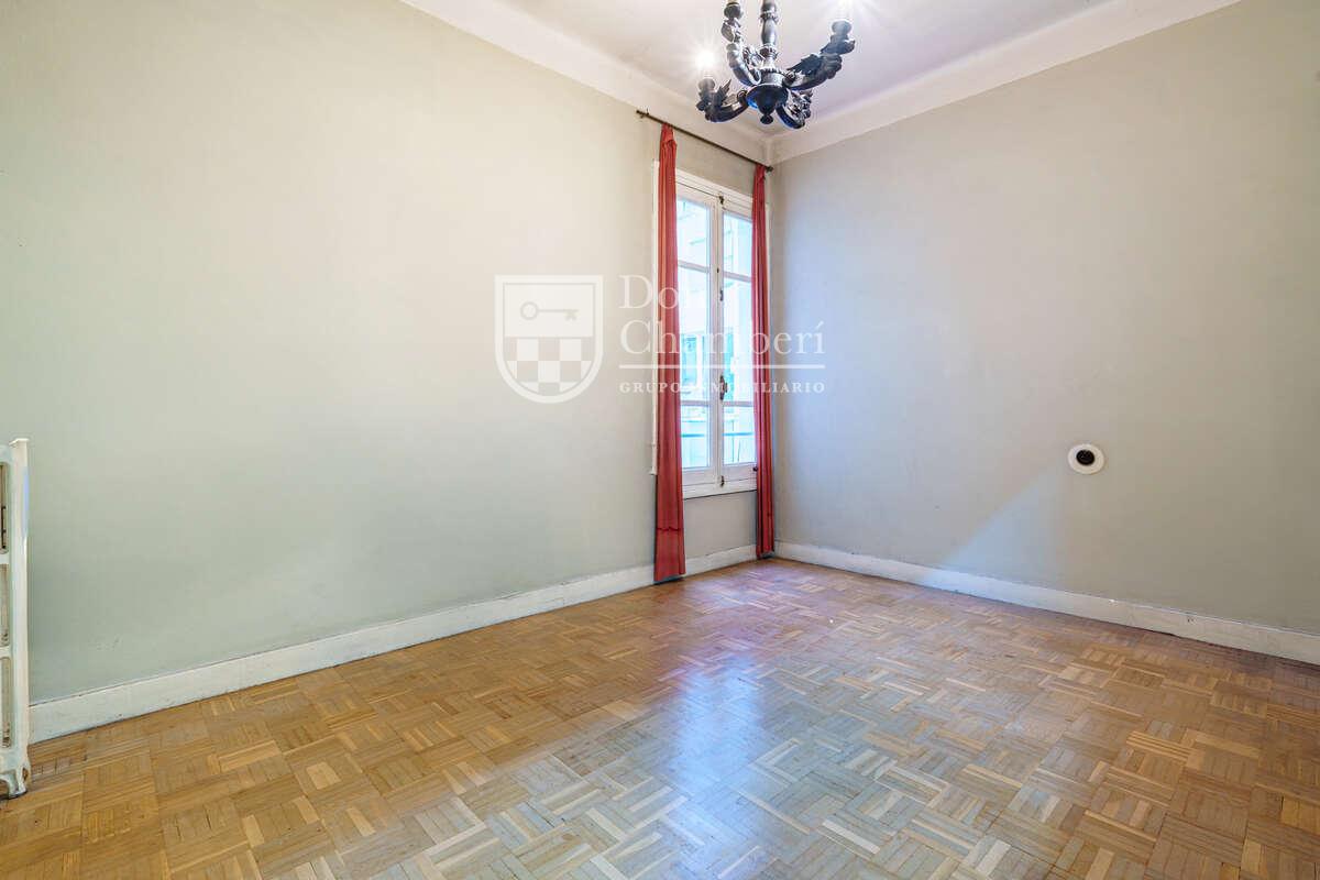 Apartment for Sale in Madrid