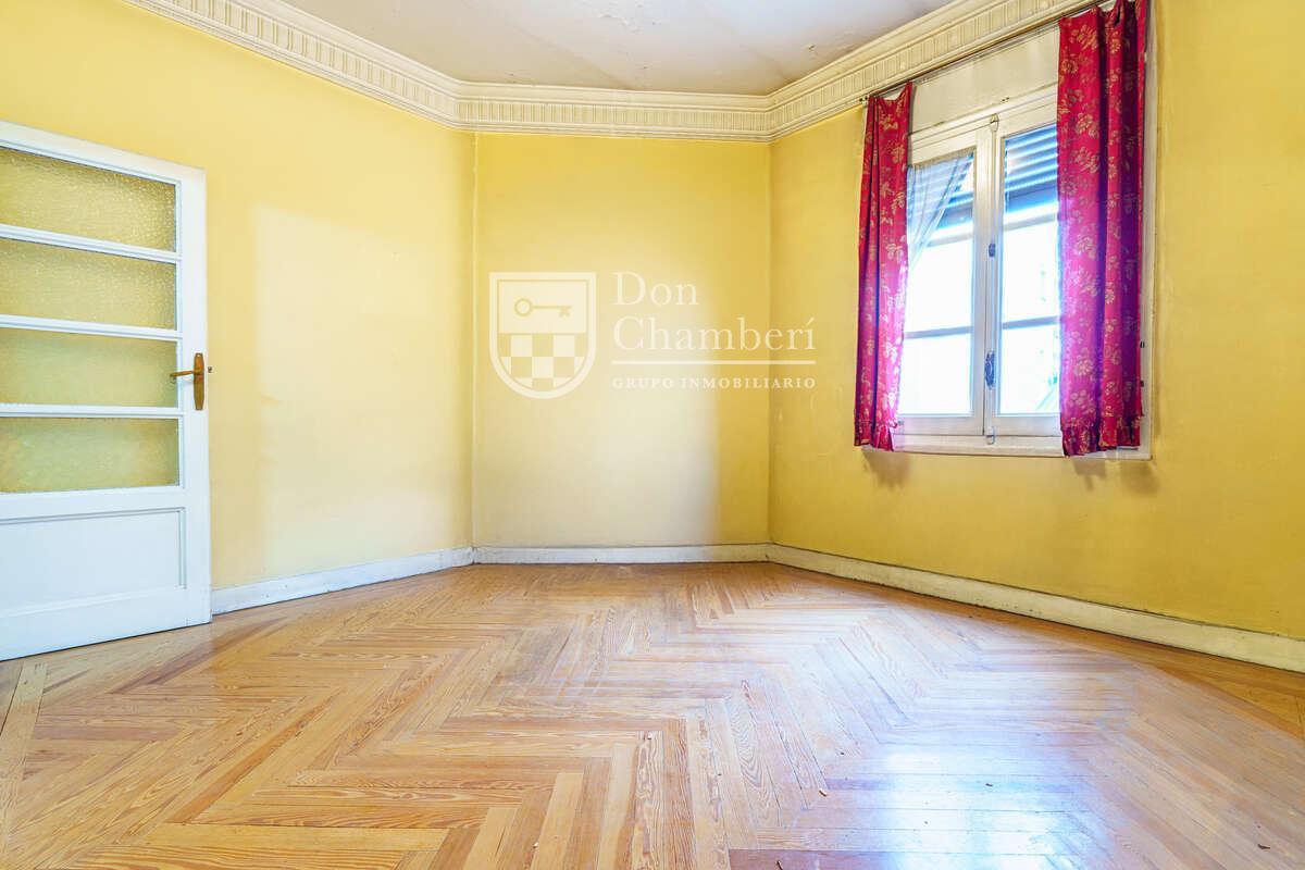 Apartment for Sale in Madrid