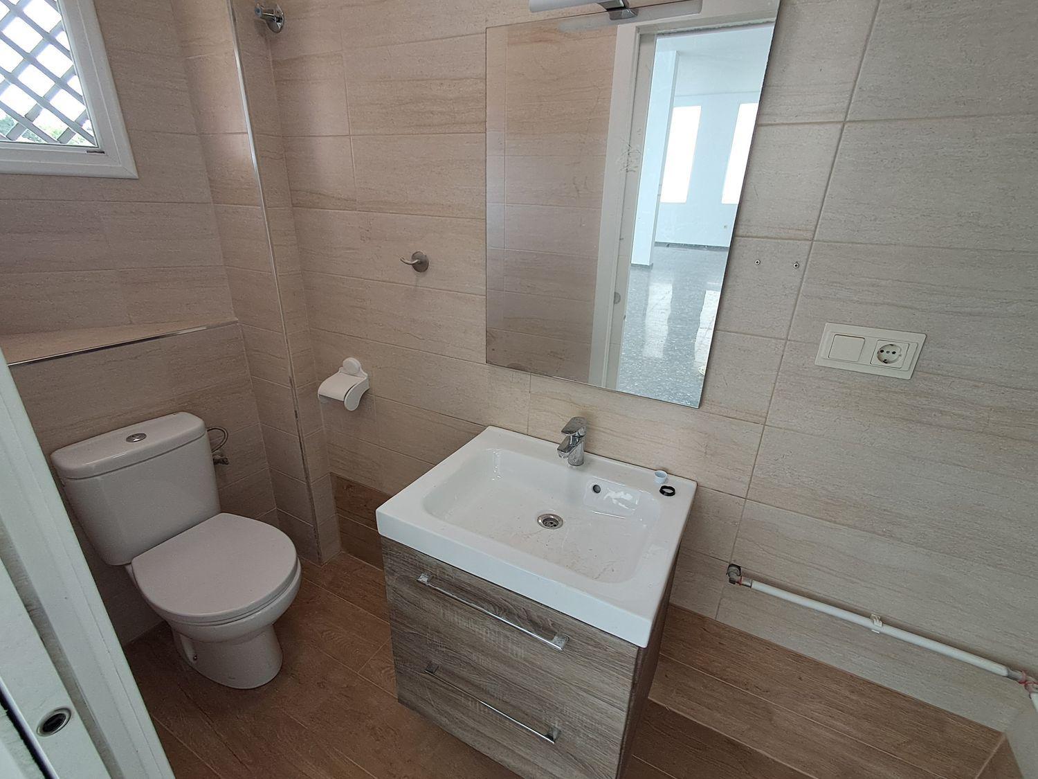 Premise for Rent in Salobreña
