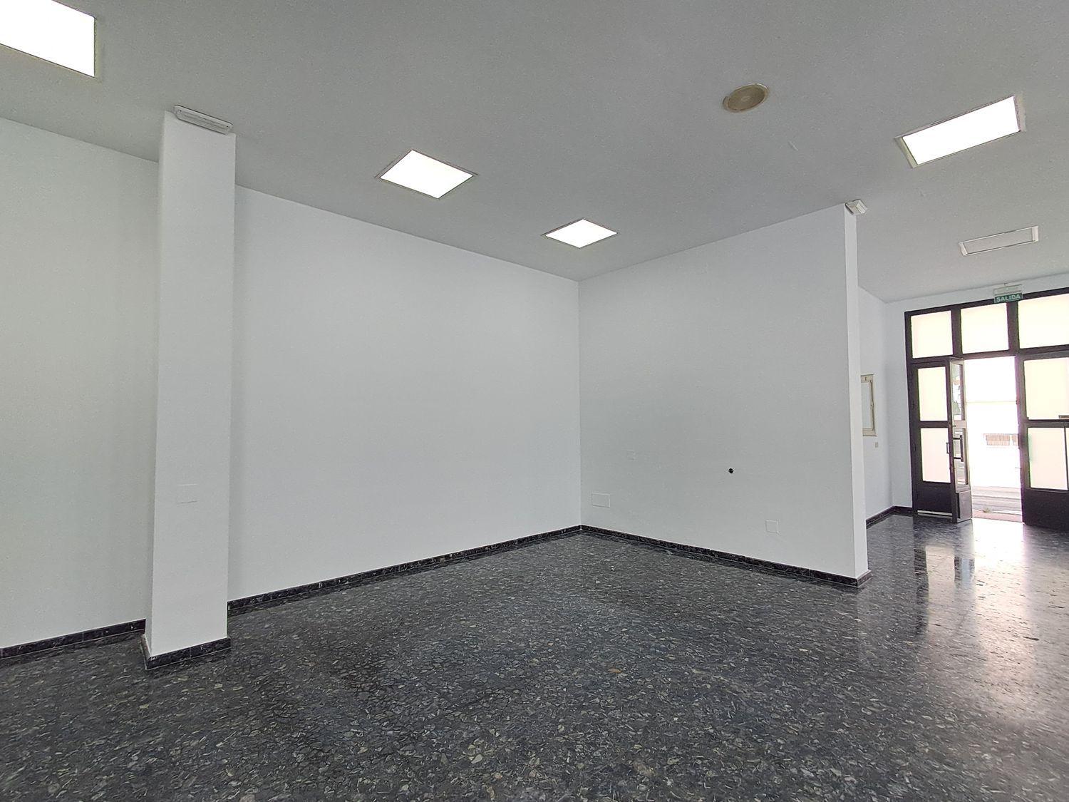 Premise for Rent in Salobreña