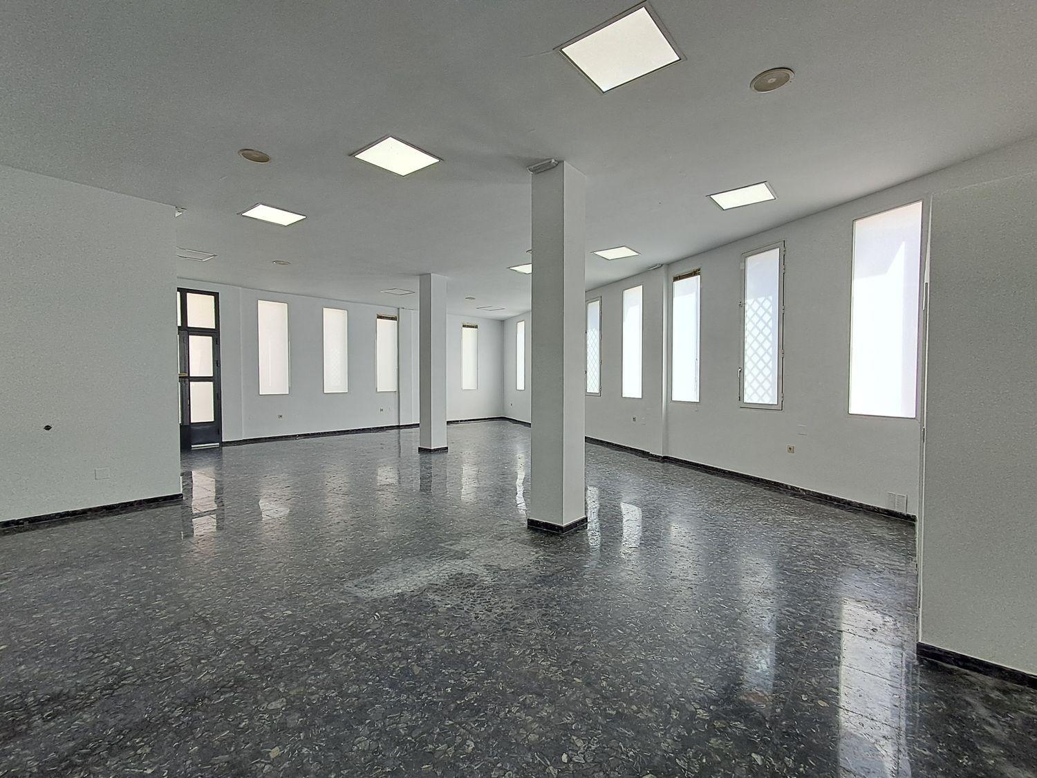 Premise for Rent in Salobreña