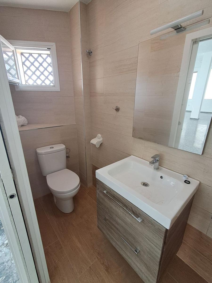 Premise for Rent in Salobreña