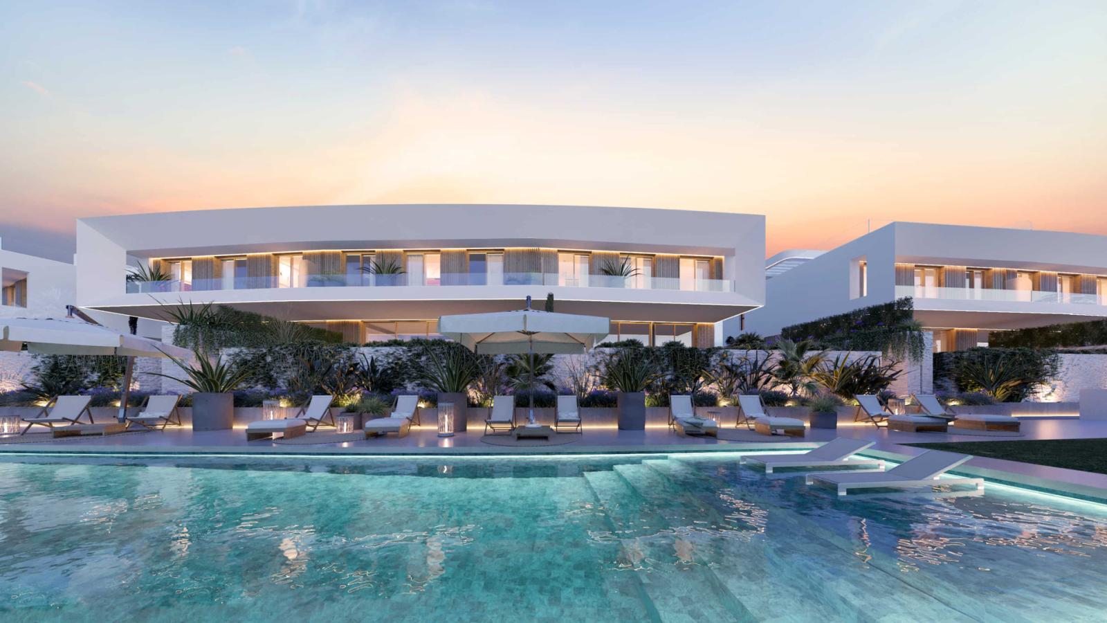 Semi-detached House for Sale in Estepona