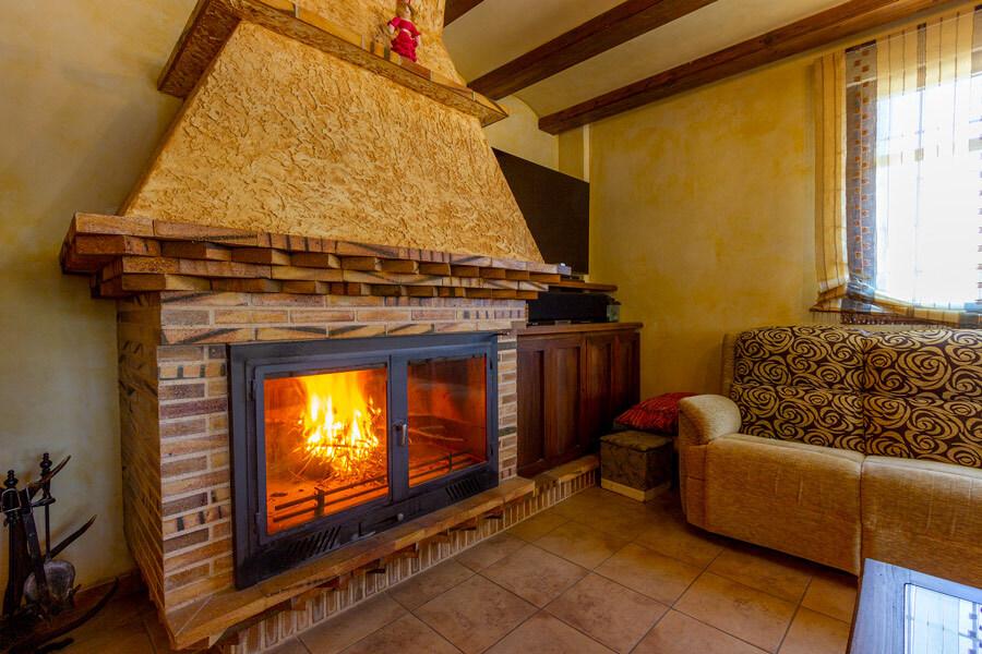 Chalet for Sale in Elche