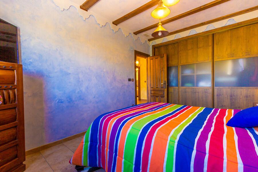 Chalet for Sale in Elche