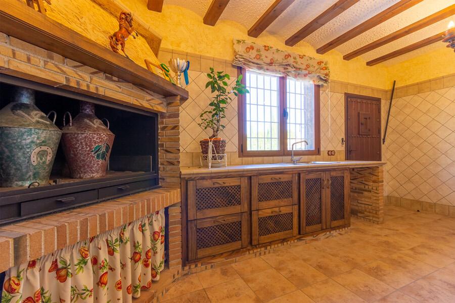 Chalet for Sale in Elche