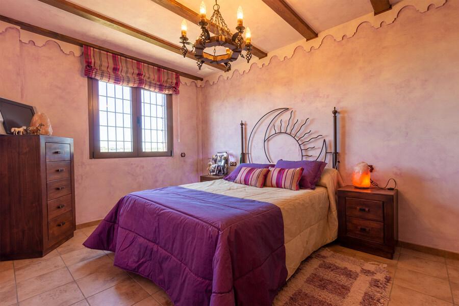 Chalet for Sale in Elche