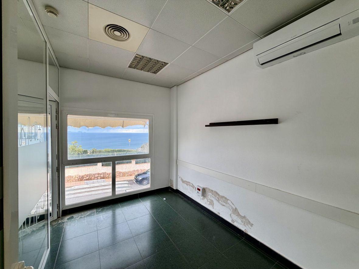 Premise for Rent in Santa Pola