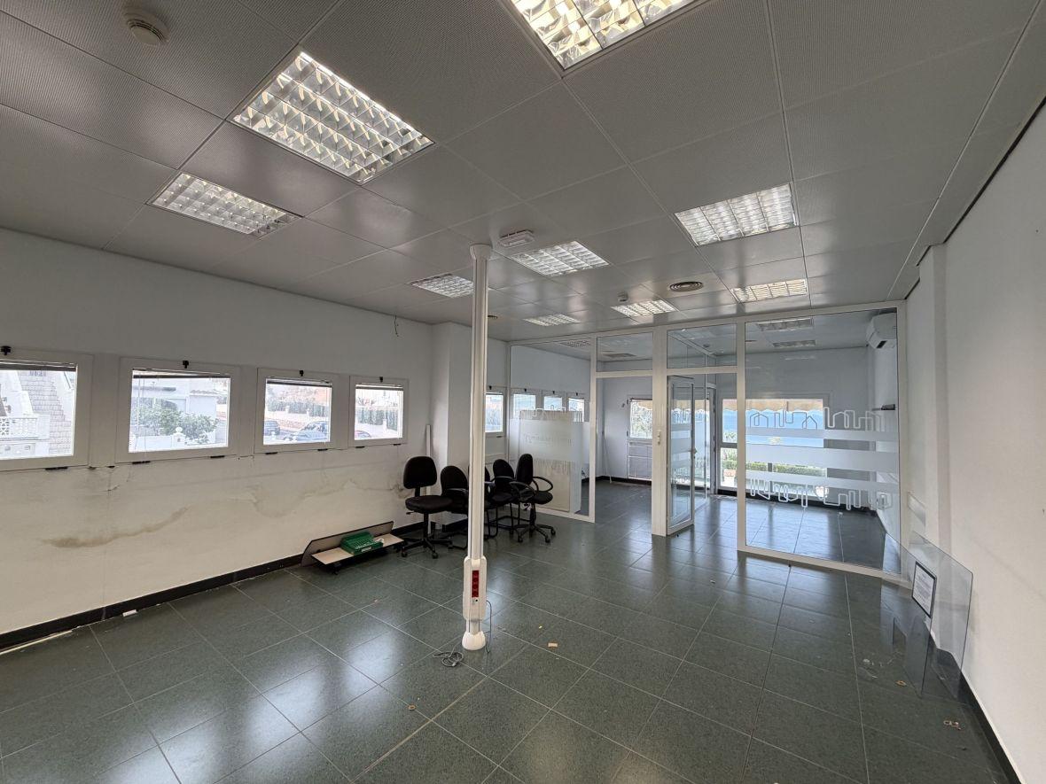 Premise for Rent in Santa Pola