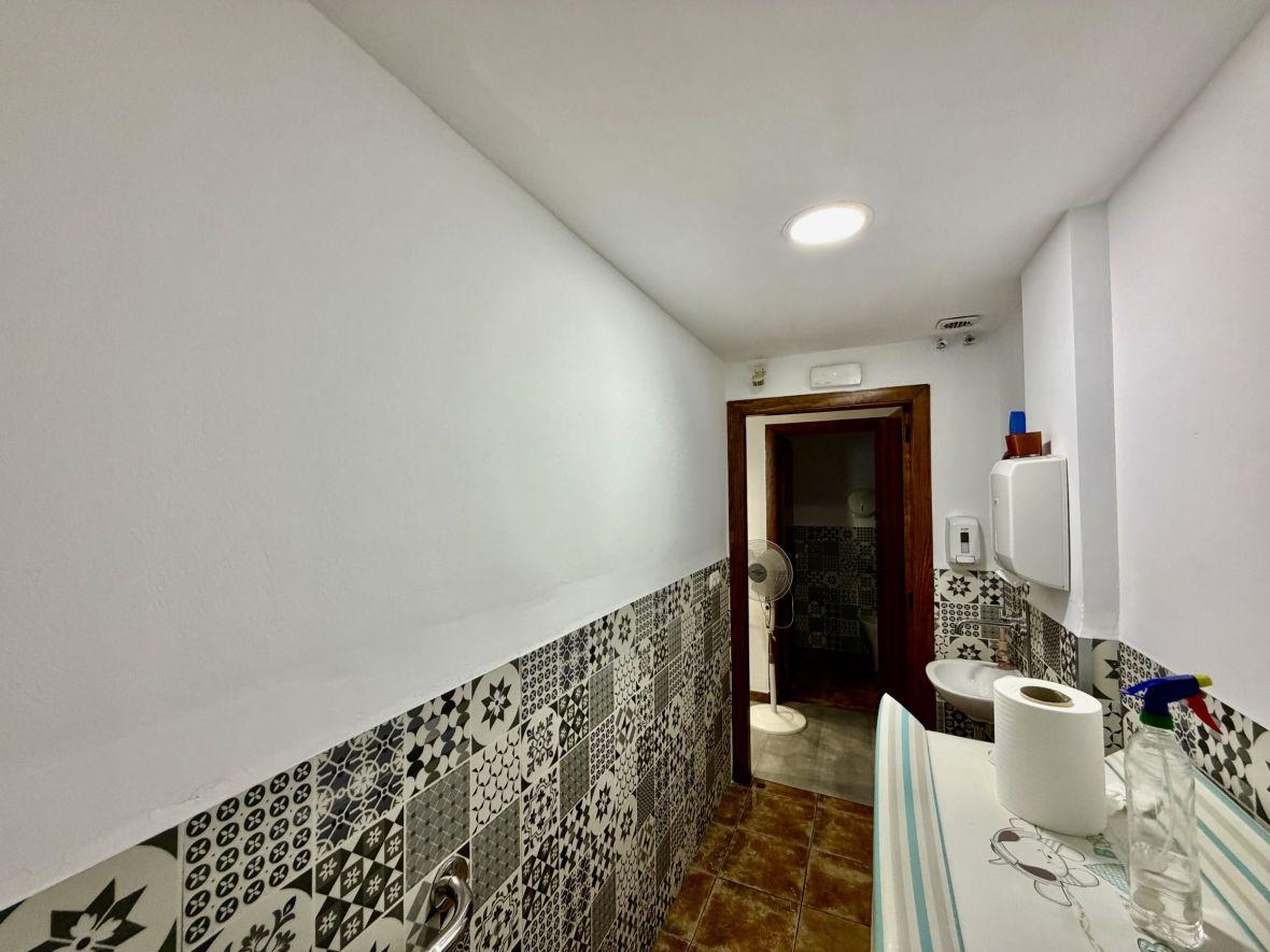 Premise for Rent in Santa Pola