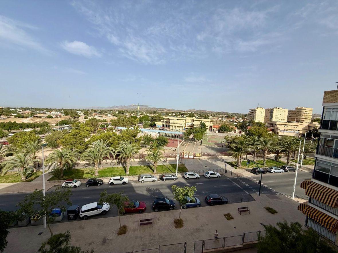 Flat for Sale in Elche