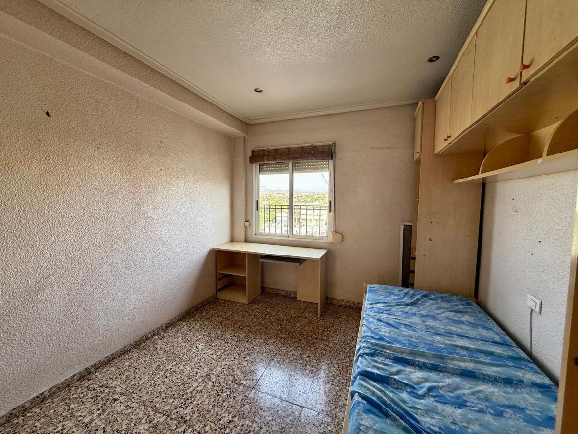 Flat for Sale in Elche