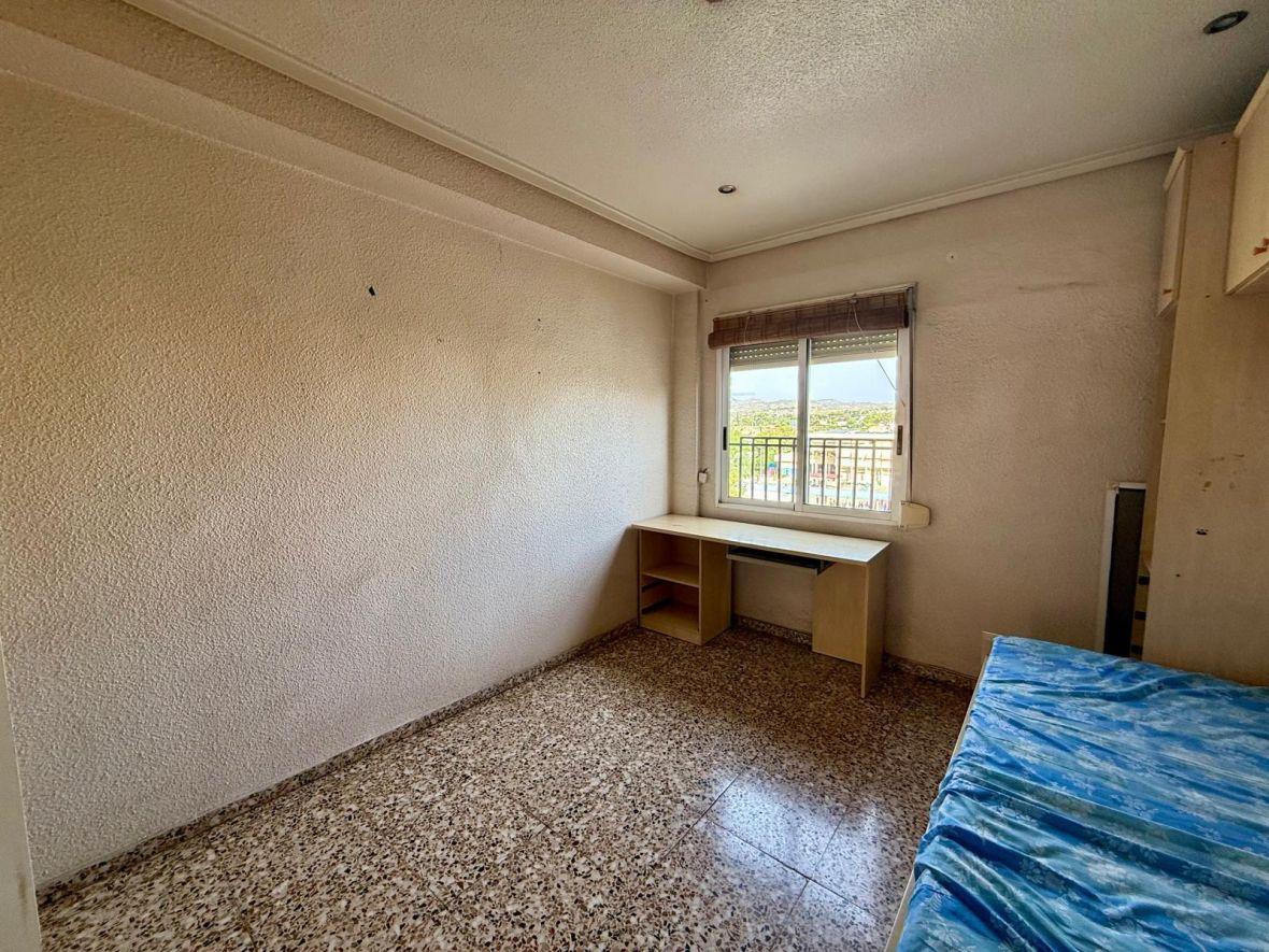 Flat for Sale in Elche