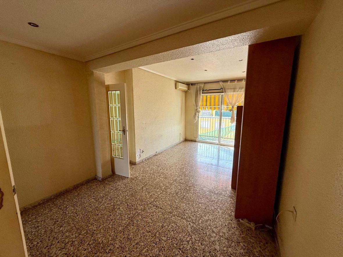 Flat for Sale in Elche