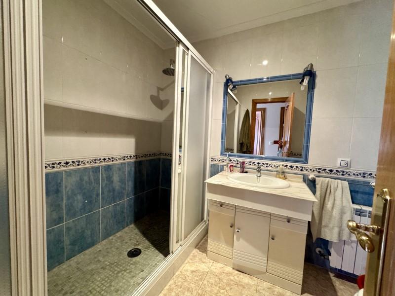Chalet for Sale in Valencia de Alcántara