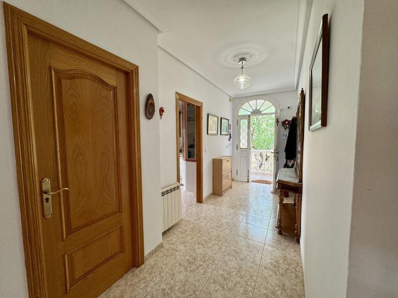 Chalet for Sale in Valencia de Alcántara