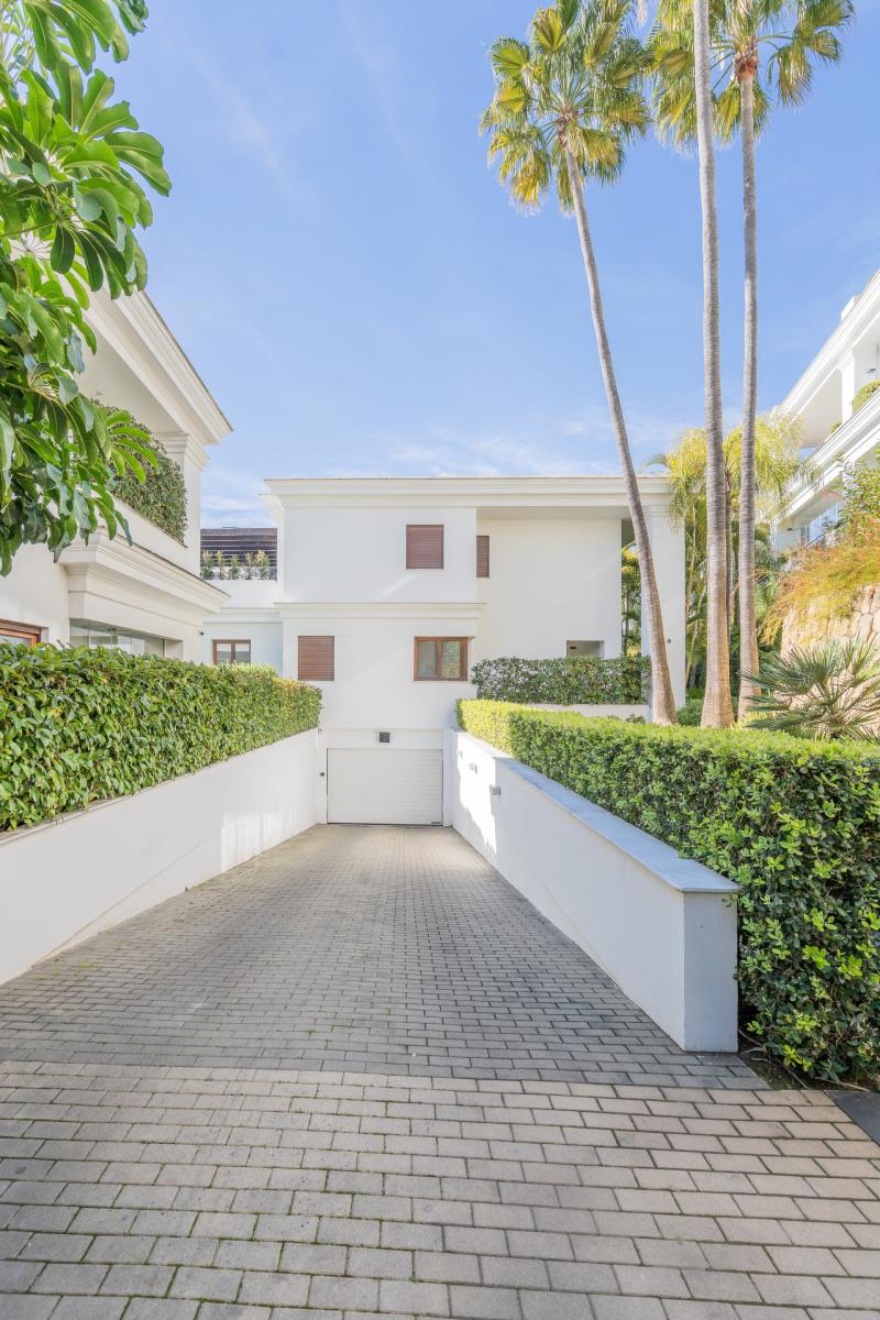 Apartment for Sale in Estepona