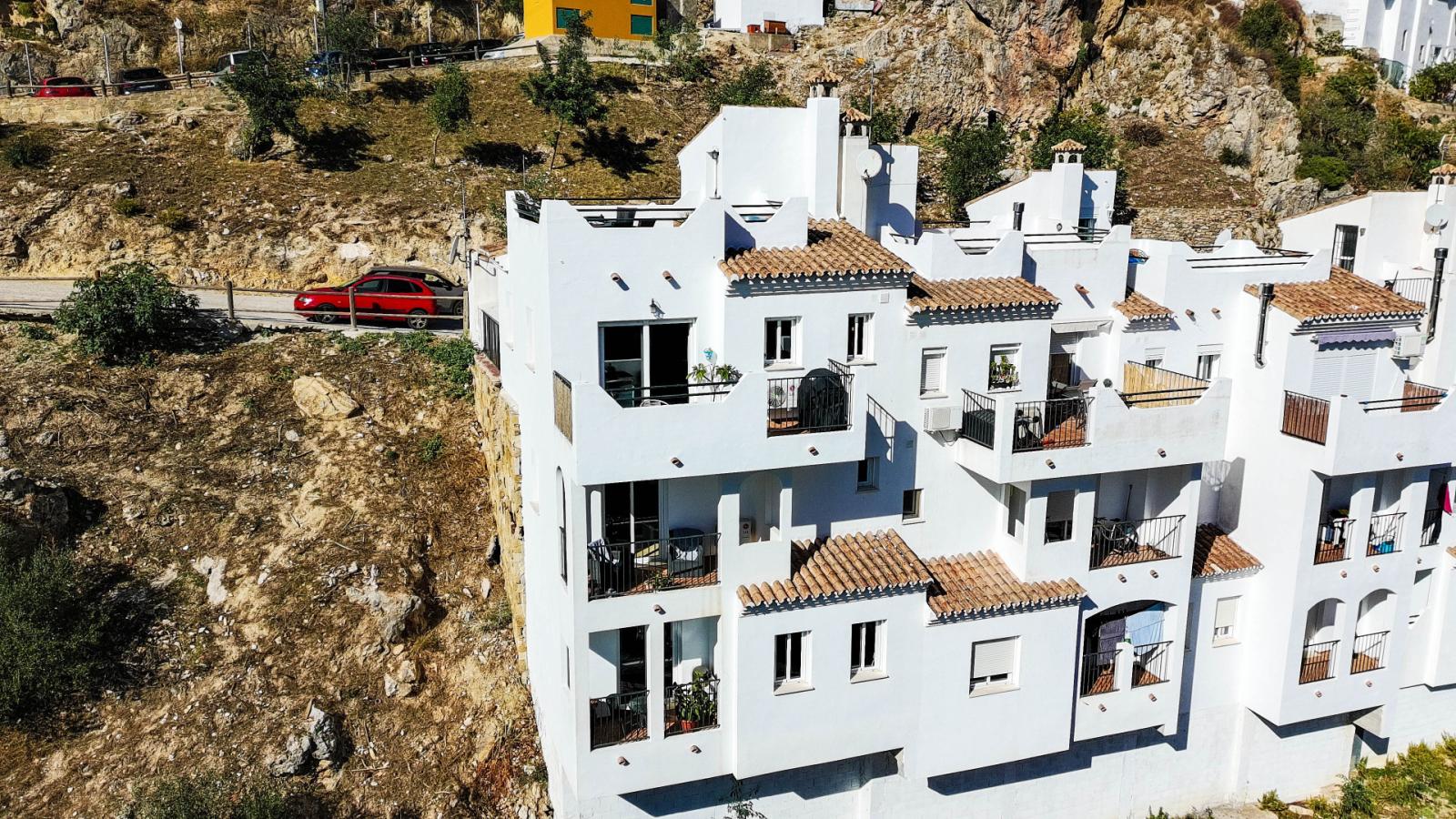 Semi-detached House for Sale in Casares