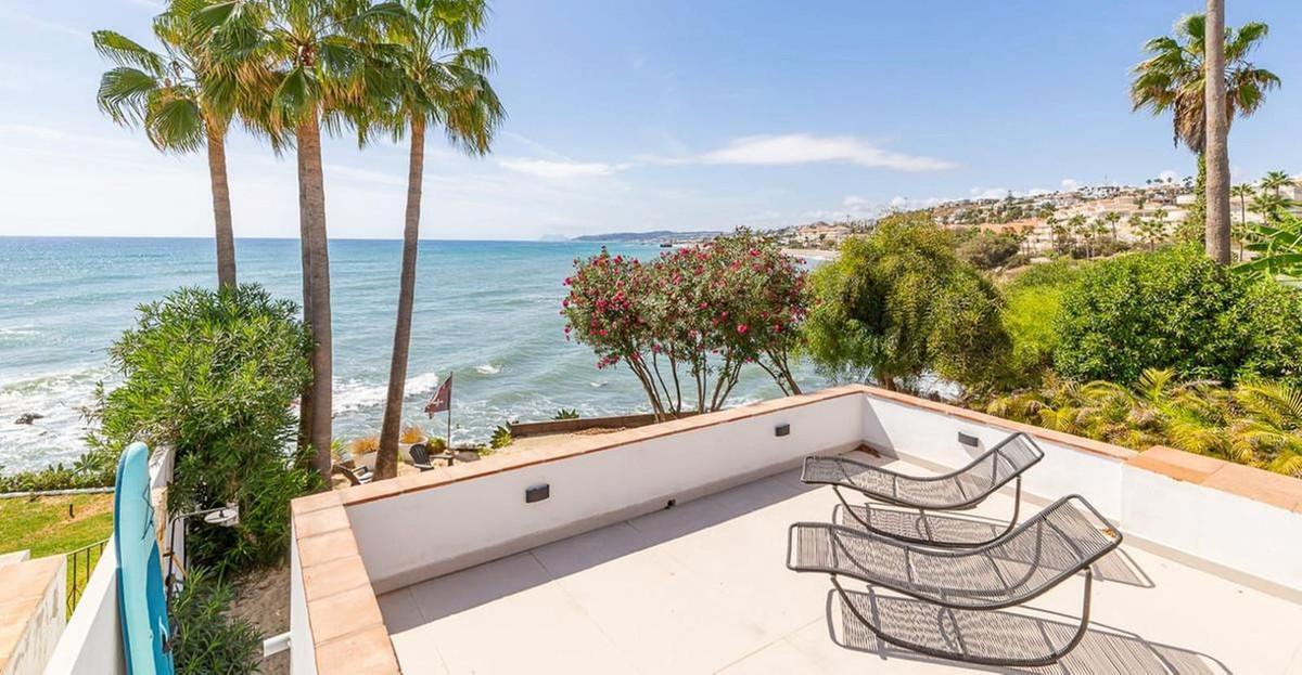 Villa for Sale in Estepona