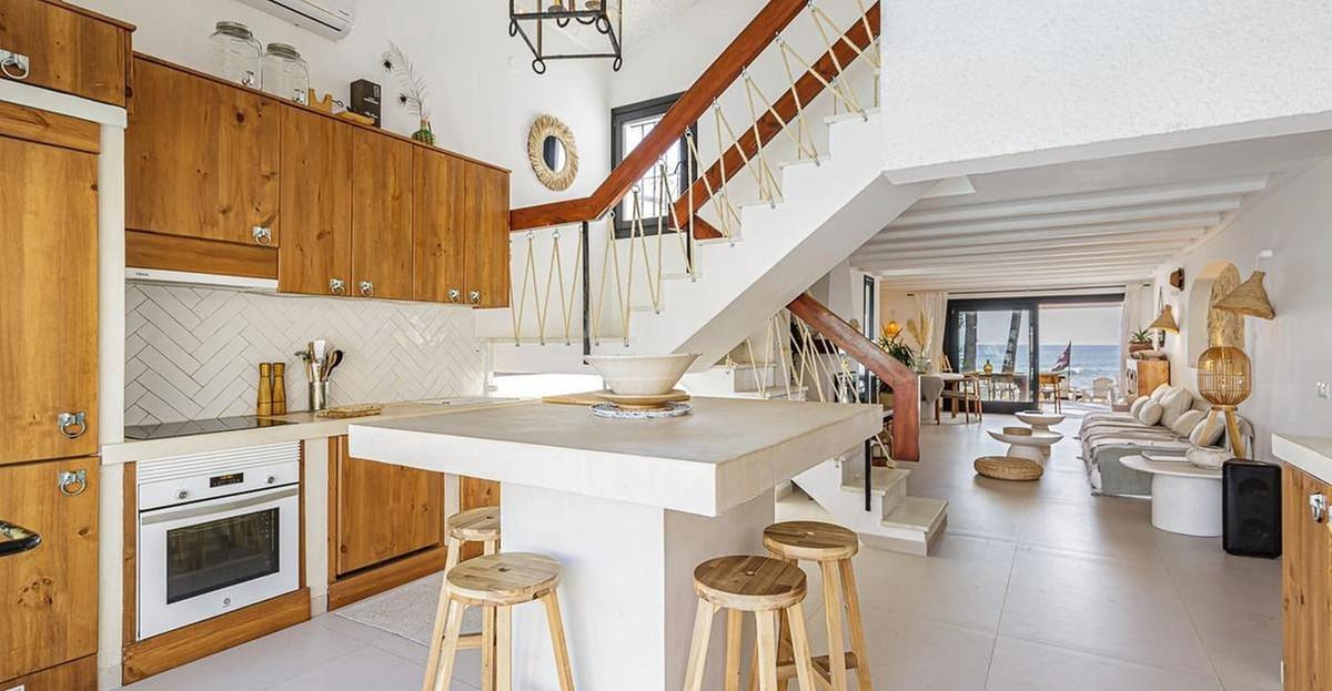 Villa for Sale in Estepona
