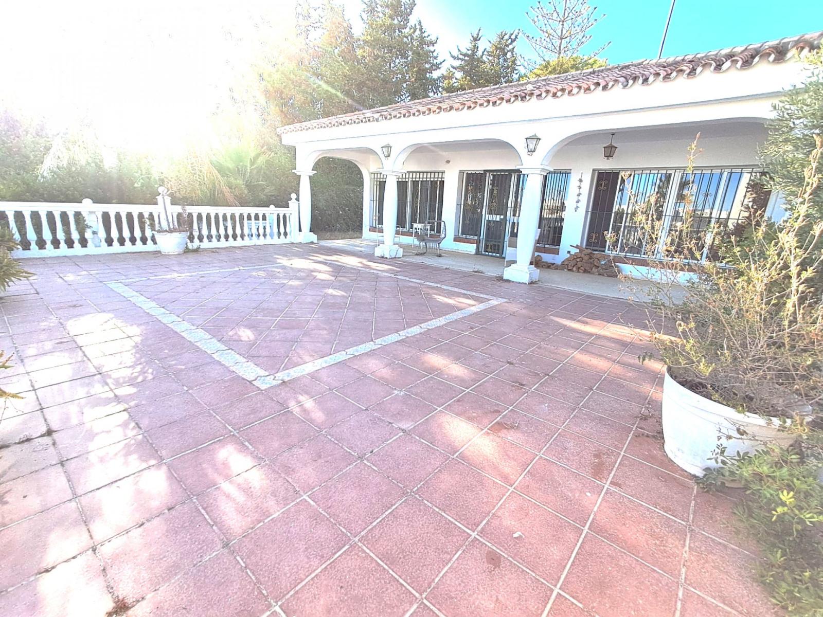 Villa for Sale in Estepona