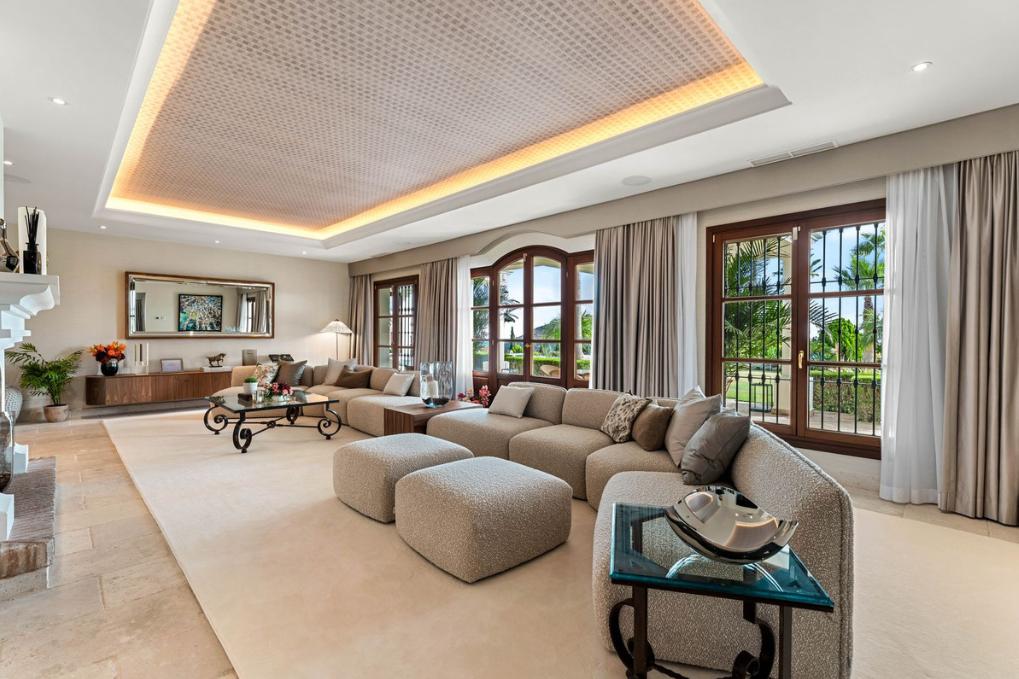 Villa for Sale in Benahavís
