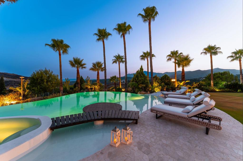 Villa for Sale in Benahavís