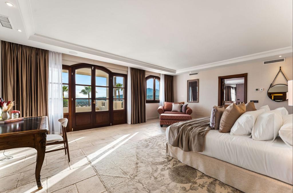 Villa for Sale in Benahavís