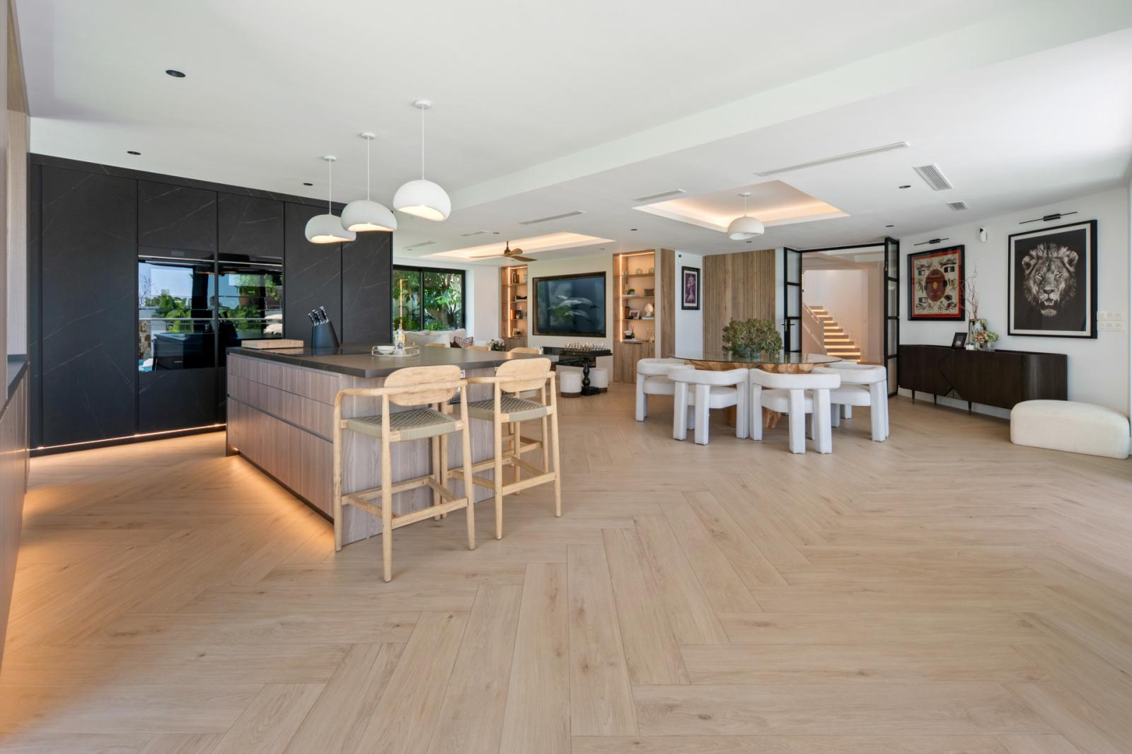 Villa for Sale in Estepona